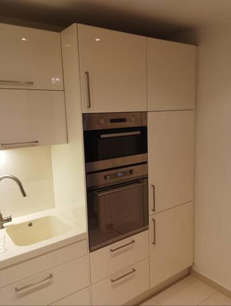 Modern In 6 Homestay Prague